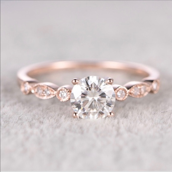 Jewelry - Rose Gold Morganite Ring!